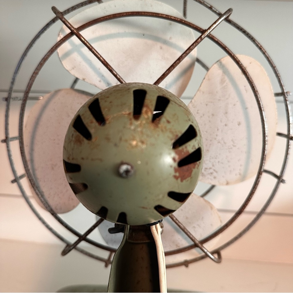 Superior Electric Products Corp. Vintage Desk fan green base tested - Picture 6 of 11